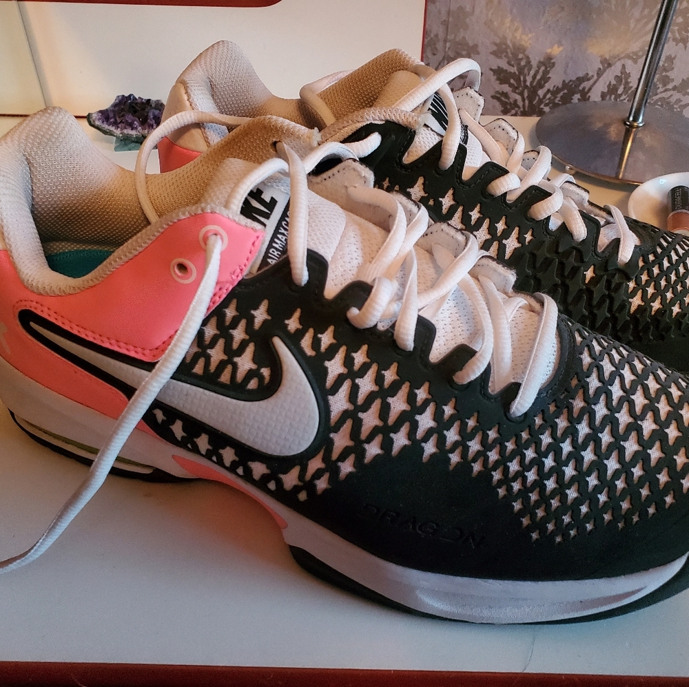 Nike Air Max Cage tennis shoes
